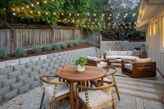 2331 Blueridge Avenue, Menlo Park, CA 94025