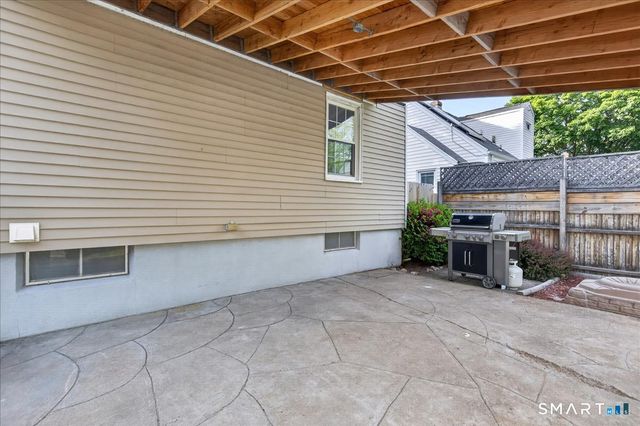 89 Burr Street, East Haven, CT 06512