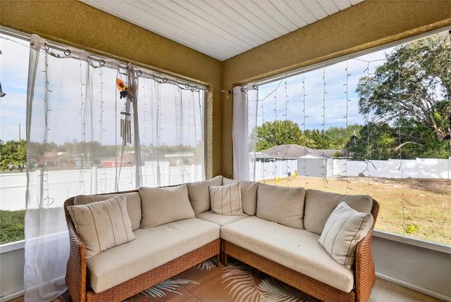 15303 SW 52ND CIRCLE, Ocala, FL 34473