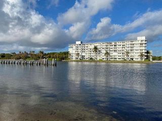 1536 SE 15th Court 202, Deerfield Beach, FL 33441
