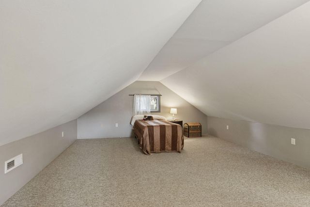 958 James Avenue, Saint Paul, MN 55102