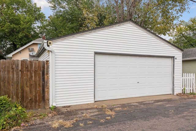 958 James Avenue, Saint Paul, MN 55102