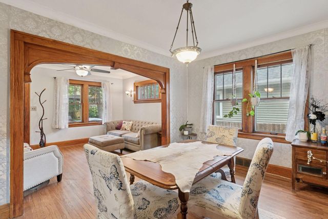 958 James Avenue, Saint Paul, MN 55102