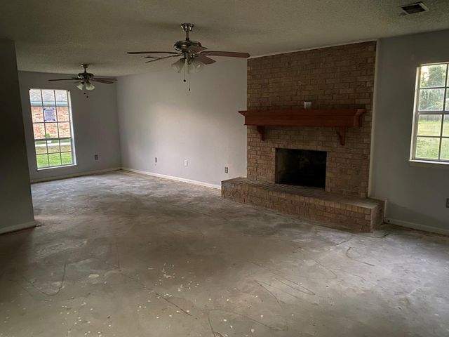 116 June Court, Richwood, TX 77531