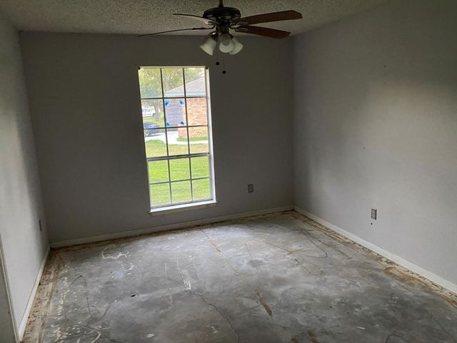 116 June Court, Richwood, TX 77531