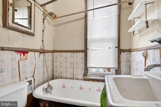 2210 W MASTER ST, Philadelphia, PA 19121