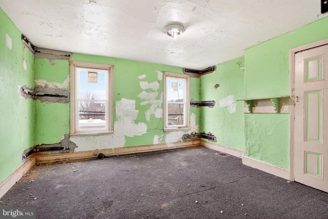 2210 W MASTER ST, Philadelphia, PA 19121