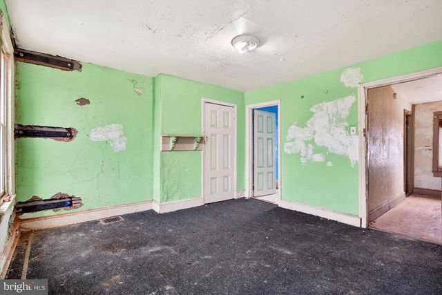 2210 W MASTER ST, Philadelphia, PA 19121