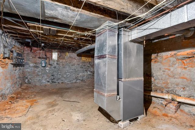 2210 W MASTER ST, Philadelphia, PA 19121