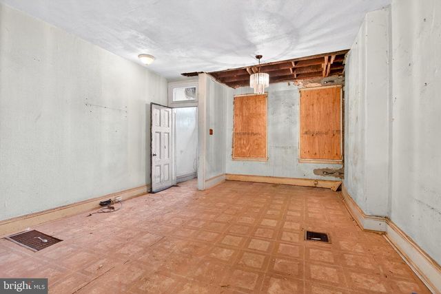 2210 W MASTER ST, Philadelphia, PA 19121