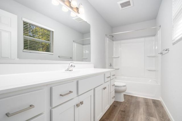 5519 Mammoth Drive Se, Caledonia Twp, MI 49316