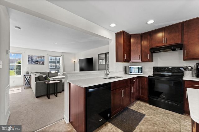 24 CECILY WAY, Ranson, WV 25438