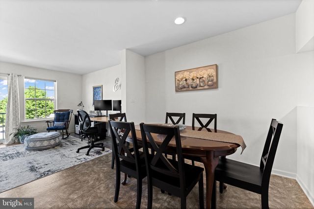 24 CECILY WAY, Ranson, WV 25438