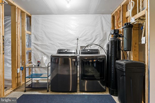 24 CECILY WAY, Ranson, WV 25438