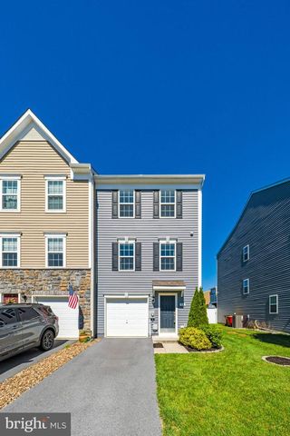24 CECILY WAY, Ranson, WV 25438