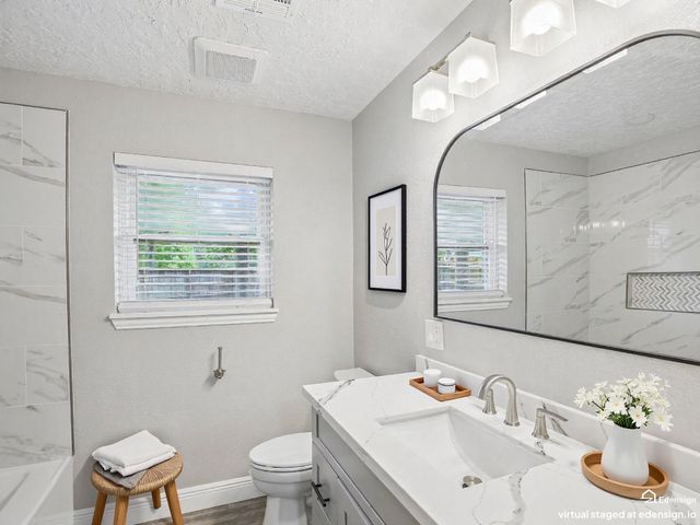 2921 Oak Drive, Dickinson, TX 77539