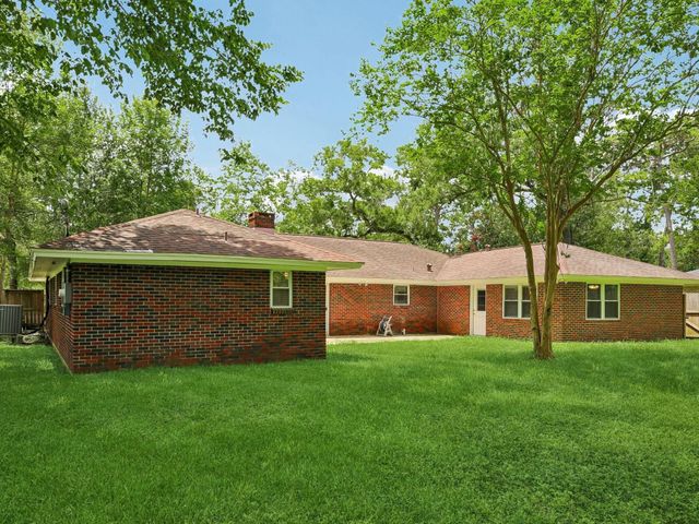 2921 Oak Drive, Dickinson, TX 77539
