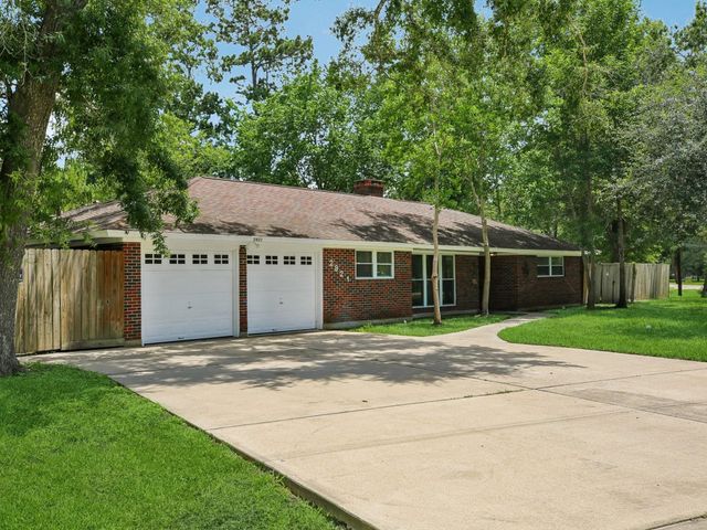 2921 Oak Drive, Dickinson, TX 77539