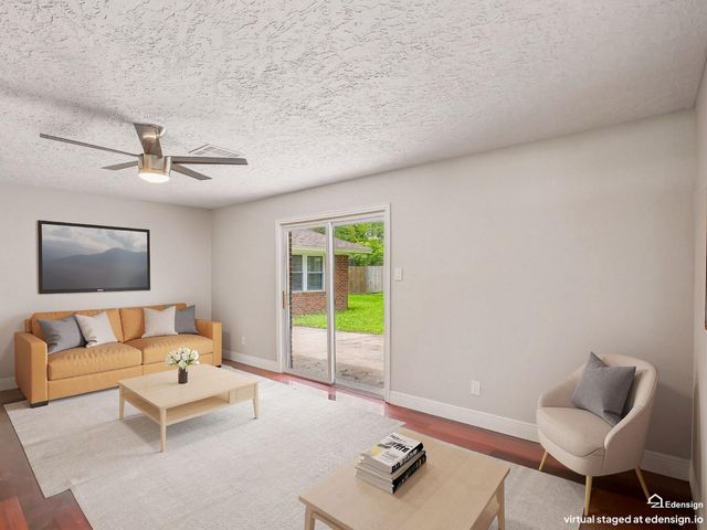 2921 Oak Drive, Dickinson, TX 77539