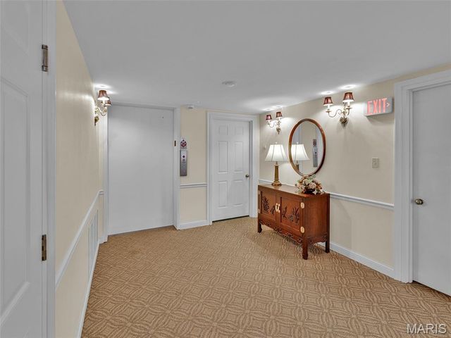 208 Ambridge Court 206, Chesterfield, MO 63017
