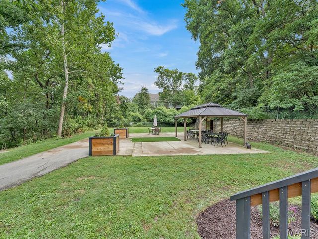 208 Ambridge Court 206, Chesterfield, MO 63017