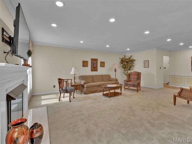 208 Ambridge Court 206, Chesterfield, MO 63017