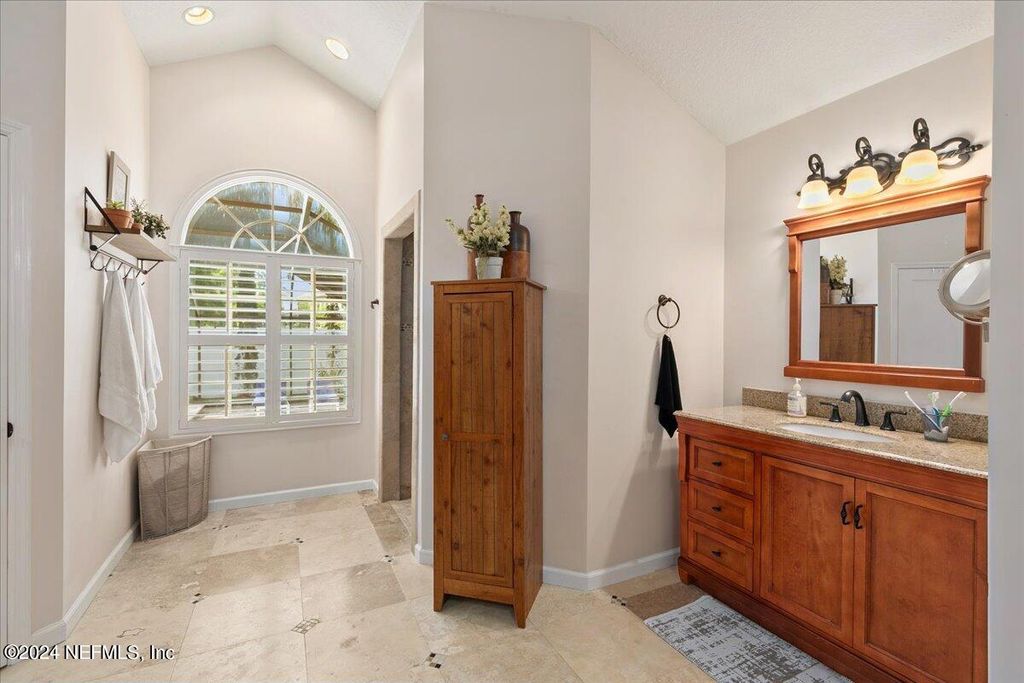 Image 18 of property listing at 112 BUCK ISLAND Court, Ponte Vedra Beach, FL 32082