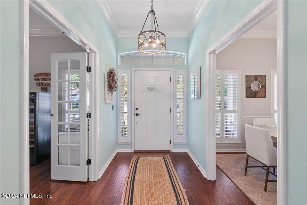 Image 5 of property listing at 112 BUCK ISLAND Court, Ponte Vedra Beach, FL 32082
