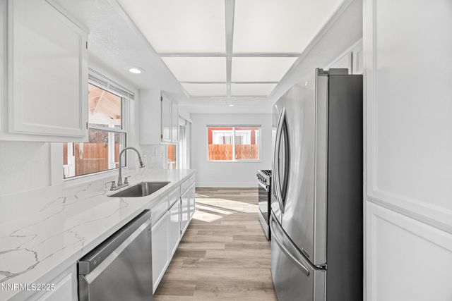 1290 Highgate Court, Sparks, NV 89434