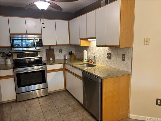 131 Elmcrest Drive, Fishkill, NY 12524
