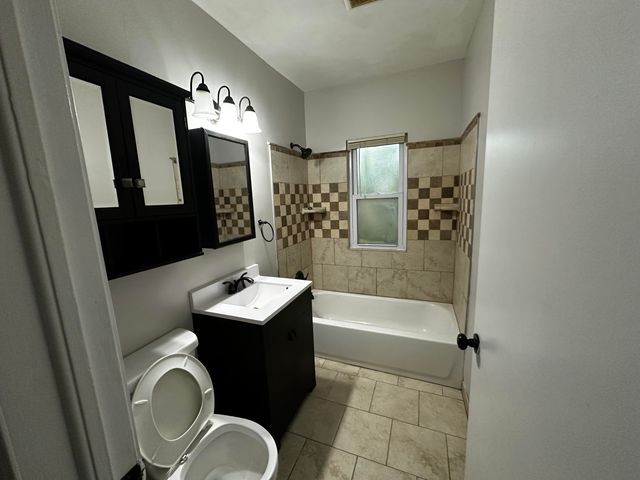7080 Highview Street, Dearborn Heights City, MI 48127