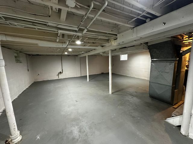 7080 Highview Street, Dearborn Heights City, MI 48127