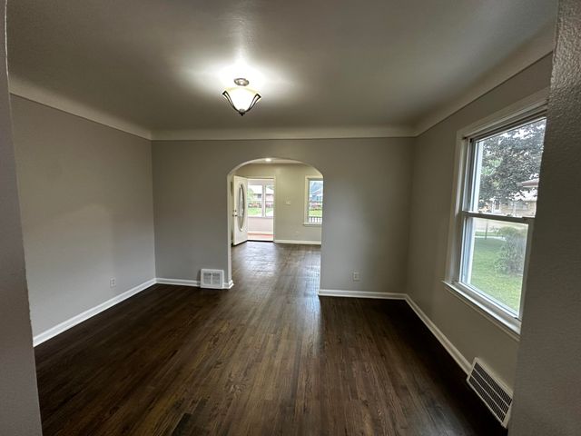 7080 Highview Street, Dearborn Heights City, MI 48127