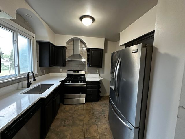 7080 Highview Street, Dearborn Heights City, MI 48127