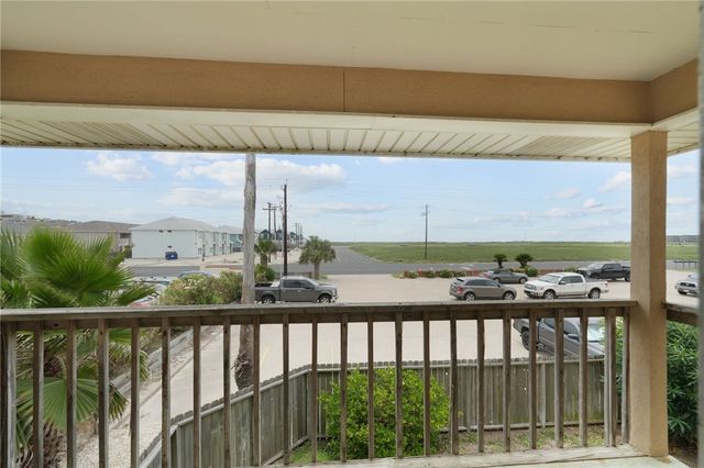 15125 Leeward Dr 9, Corpus Christi, TX 78418