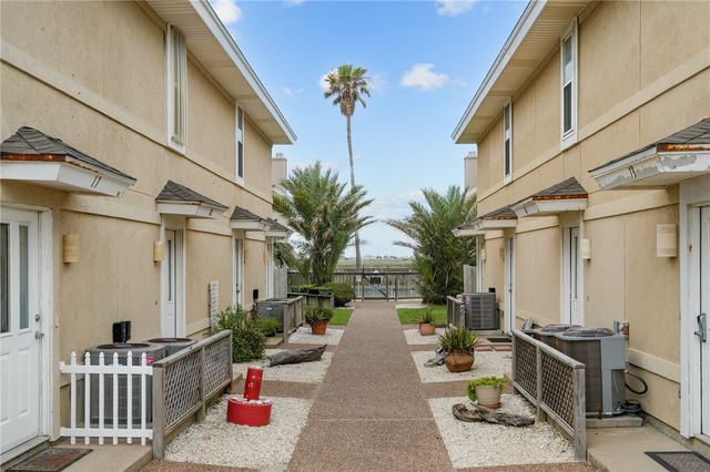 15125 Leeward Dr 9, Corpus Christi, TX 78418