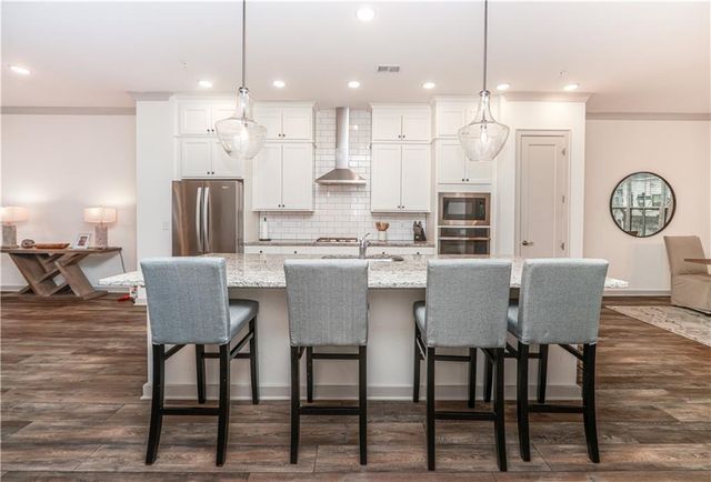 810 Kenway Avenue, Alpharetta, GA 30076