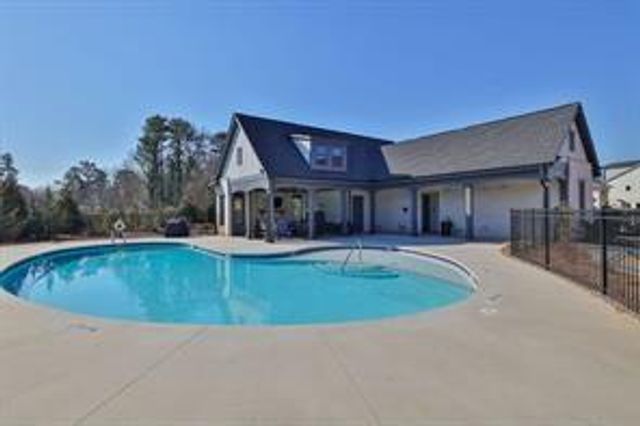 810 Kenway Avenue, Alpharetta, GA 30076