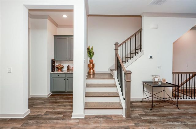 810 Kenway Avenue, Alpharetta, GA 30076