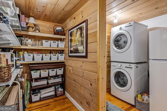 325 Austin Street, Blue Ridge, GA 30513