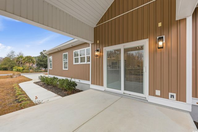 214 Carolina Dr., Loris, SC 29569