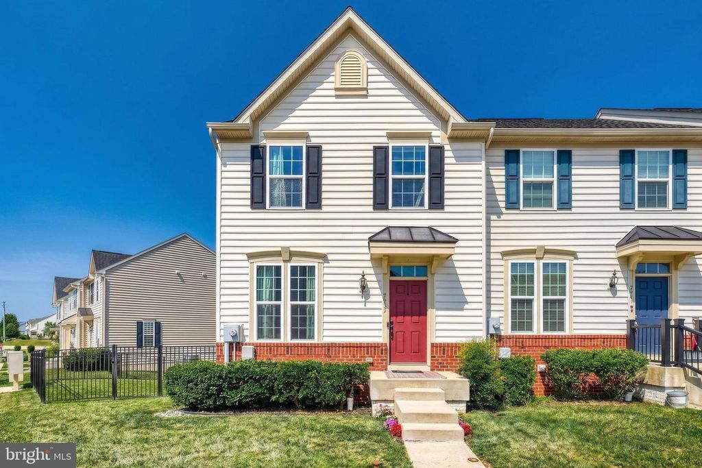 7937 ERINVALE LN, Seven Valleys, PA 17360