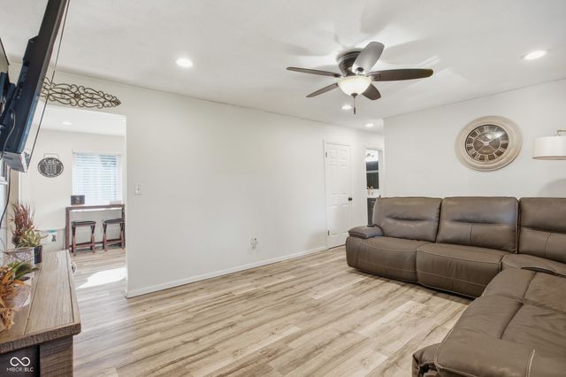 5851 S Franklin Road, Indianapolis, IN 46239