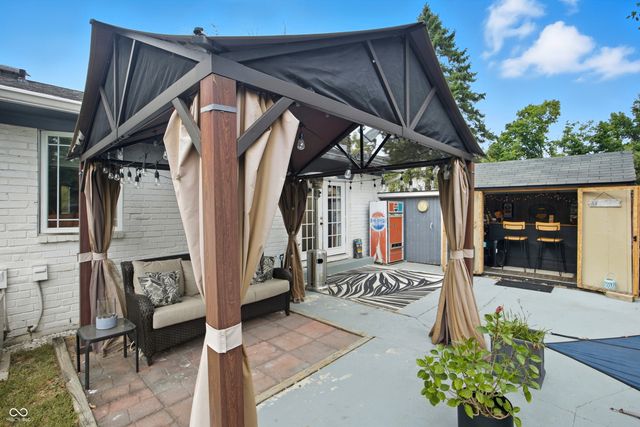 5851 S Franklin Road, Indianapolis, IN 46239