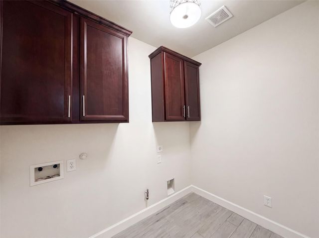 19438 Otter Trail Court, Katy, TX 77449