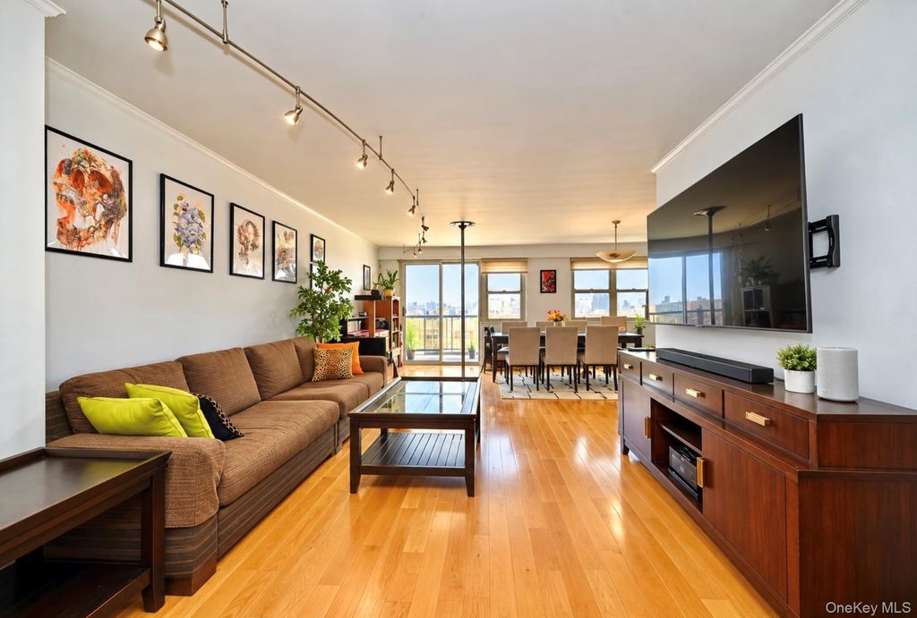 102-30 66th Road # 17E, Forest Hills, NY 11375 — photo 2