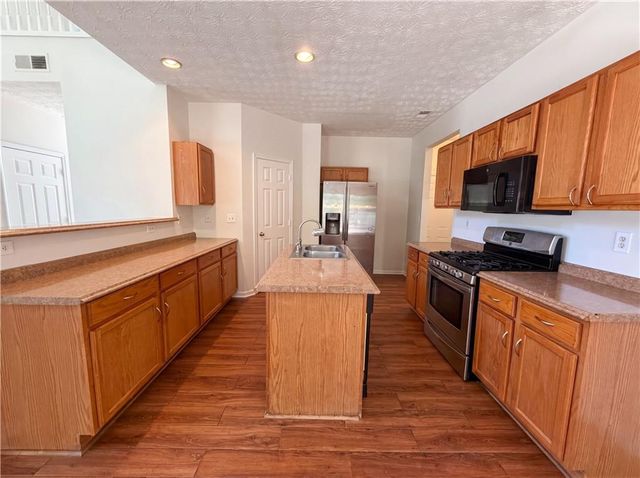 835 Shadow Lake Drive, Lithonia, GA 30058