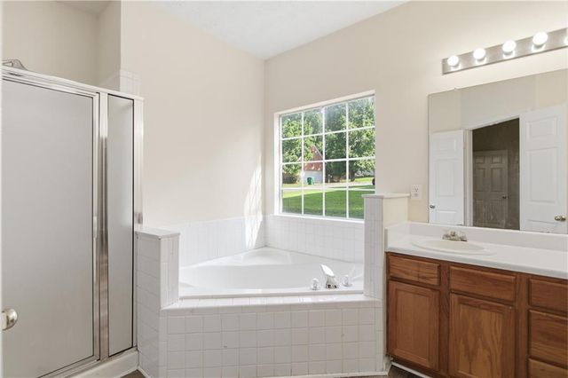 835 Shadow Lake Drive, Lithonia, GA 30058