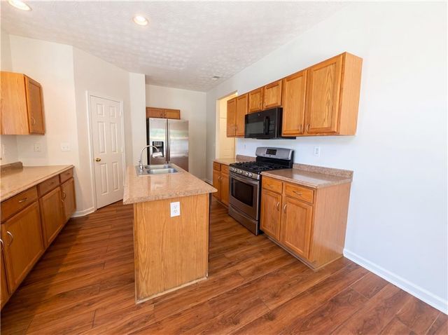 835 Shadow Lake Drive, Lithonia, GA 30058