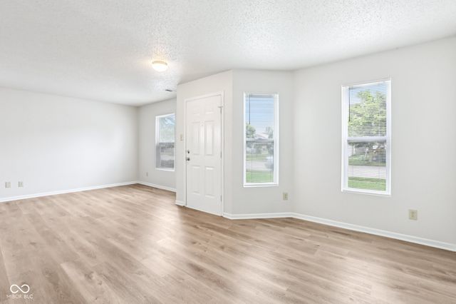 13355 Heroic Way, Fishers, IN 46037